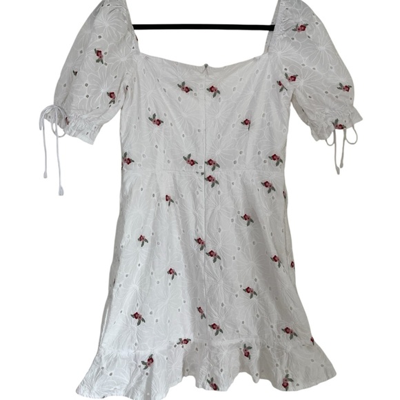 Sweet Missguided Mini Dress! - Picture 2 of 3